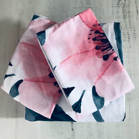 Deny Designs Pink, Black & Grey Floral Duvet Cover & Sham Set, Queen, Brand New! - Picture 2 of 6